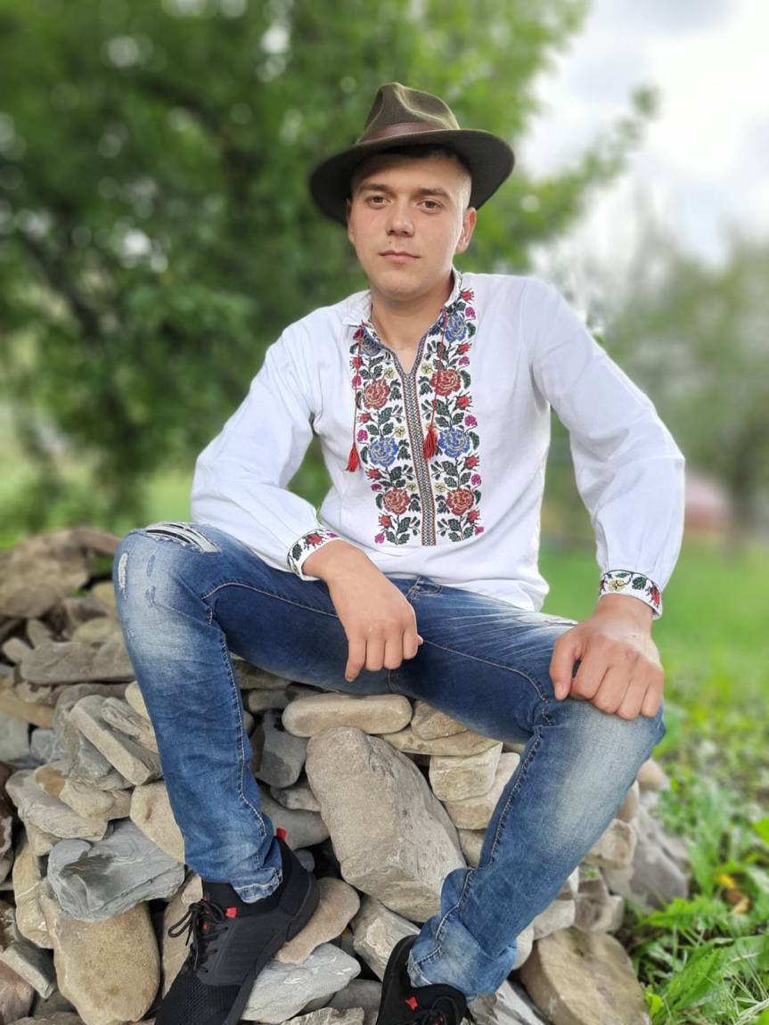 Tânărul Petru Chiforiec din Moldovița are nevoie de 15 donatori de trombocite pentru a-i fi salvată&nbsp;viața