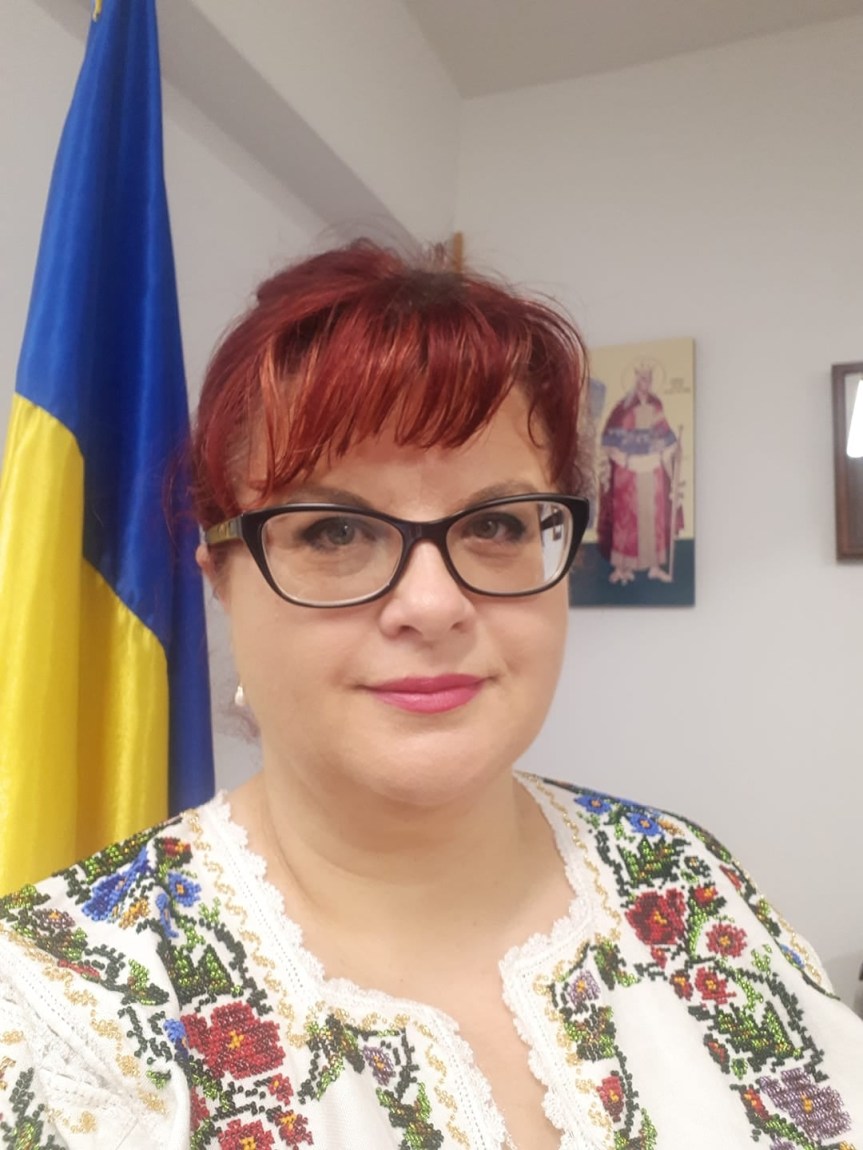 Cătălina Vartic: „Suntem condamnati sa facem ceea ce stim atat de bine…sa ne descurcam&nbsp;singuri”