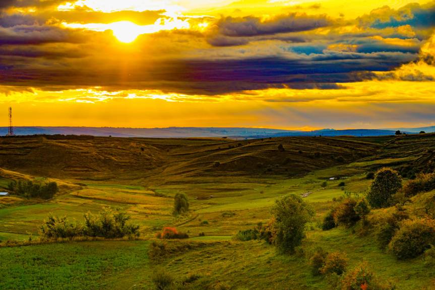 Petru-Stelian Vasiliu: Pe-un picior de plai, pe-o gura de&nbsp;rai…