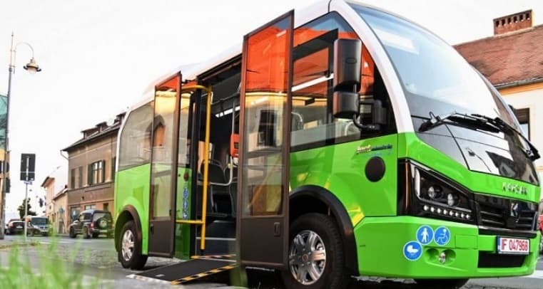 Comunele Baia şi Cornu Luncii au primit 5,8 milioane lei pentru achiziţia de micobuze&nbsp;electrice