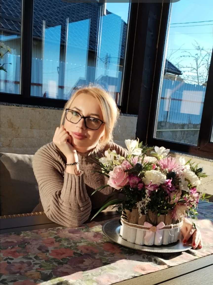 Anichitei Biatrice Ioana: „A fost o perioada când NU ȘTIAM CĂ STRĂLUCESC”